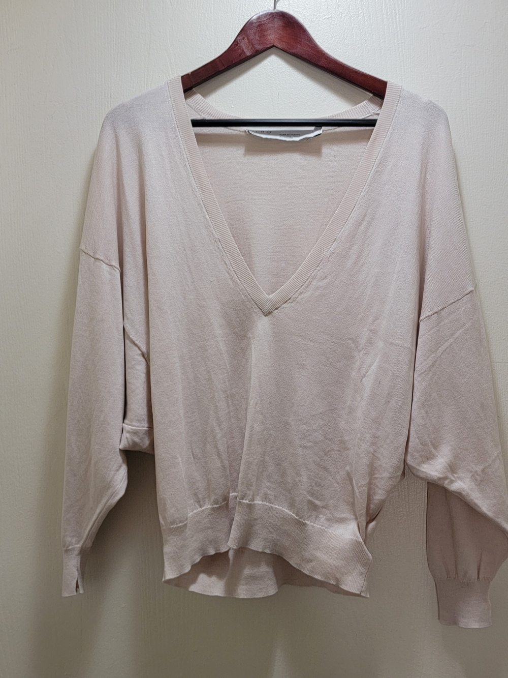 IRO Silk And Cotton Women's V-Neck Slouchy Pullover Sweater in Light Beige